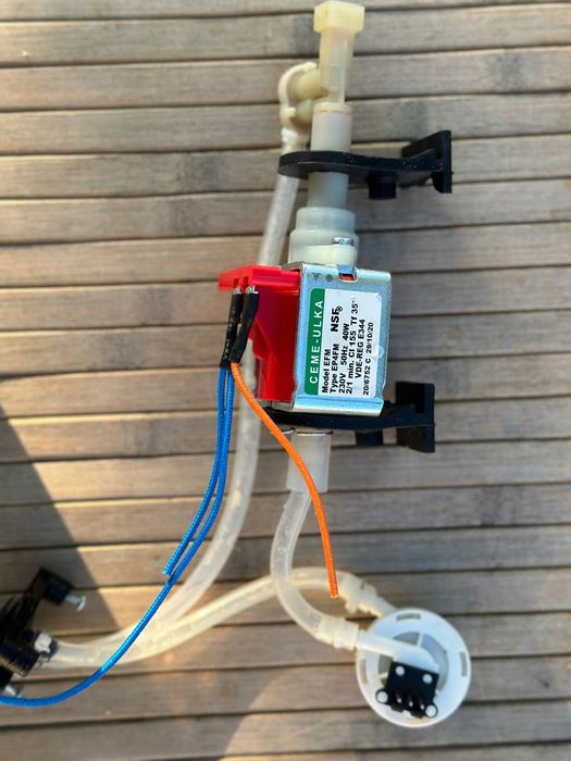 Pompa ULKA NME do ekspresu Cecotec Power Instant-ccino 20 Touch 1350 W