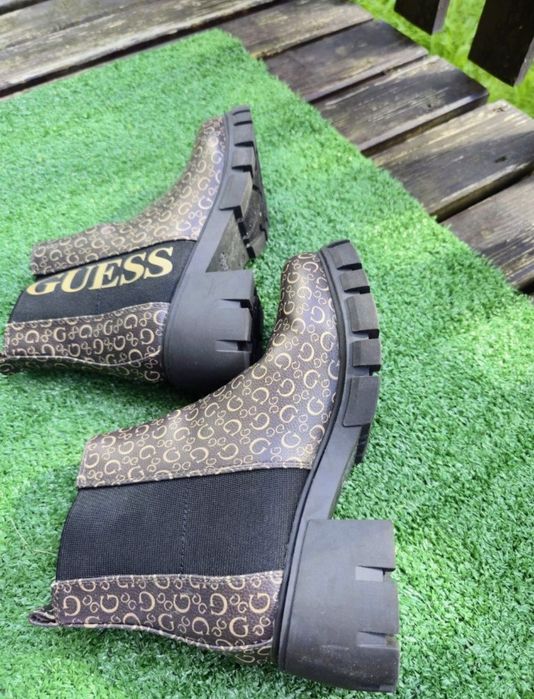 Buty damskie GUESS