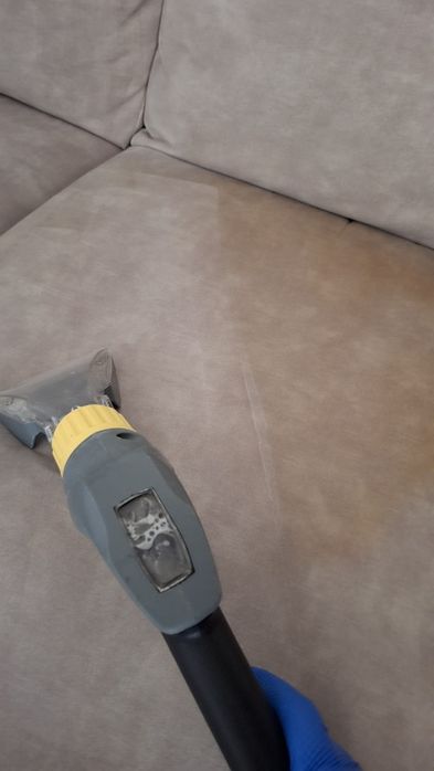 Хімчистка м'яких меблів та ковроліну