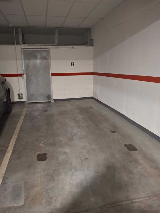 Wynajmę miejsce postojowe w garażu podziemnym z komórką - Strefa Czasu