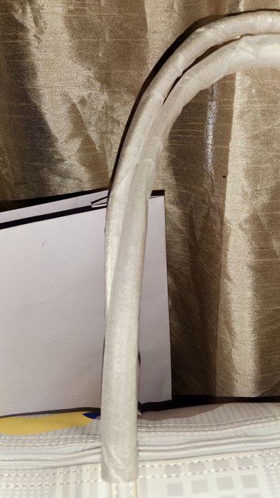 Bolsa Lacoste + embrulho