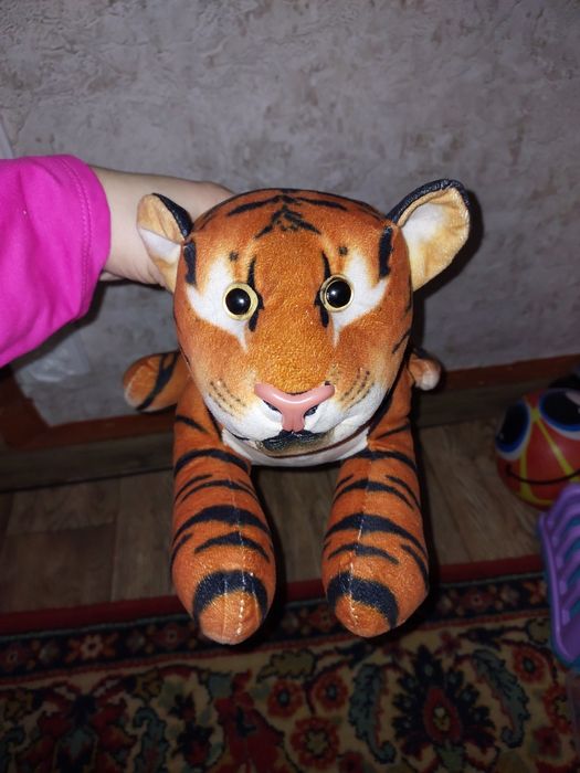 Іграшка м'яка тигр