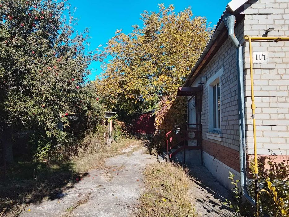 Будинок, земля, сад, є кадастровий номер