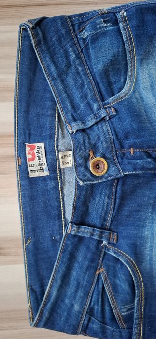 Spodnie Bershka z rozdarciami