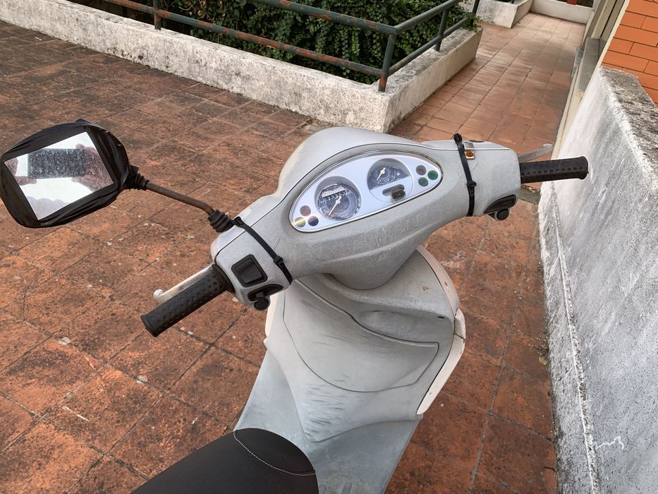 Scooter Piaggio fly 50 4t