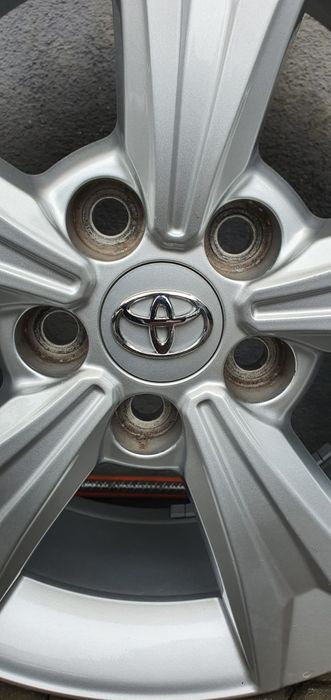 17 5x114,3 Toyota oryginalne