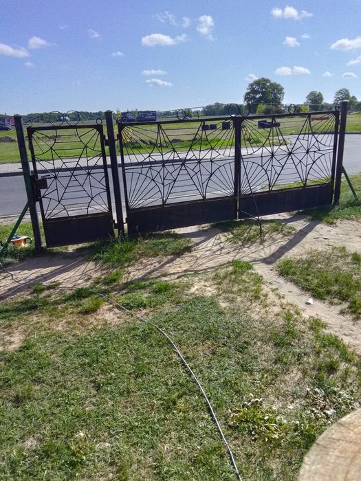 Brama ogrodzeniowa, furtka, słupki