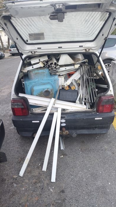 Serviço de mudanças, limpezas de espaços.