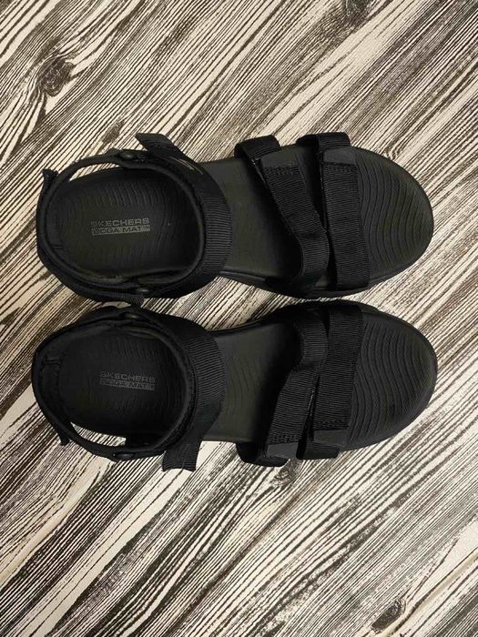 Жіночі сандалі skechers max cushion 38