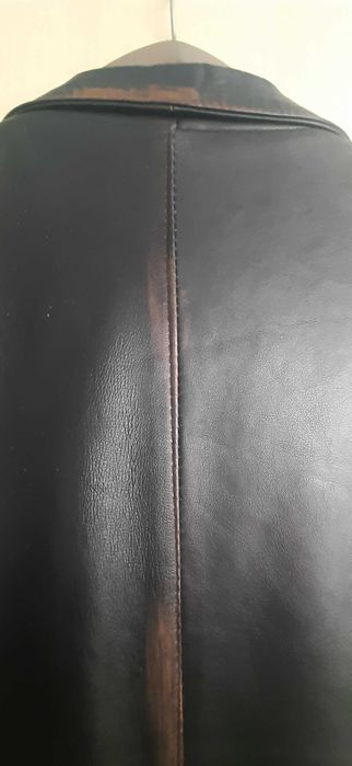 Продам чоловічу шкіряну куртку Via Montenapoleone