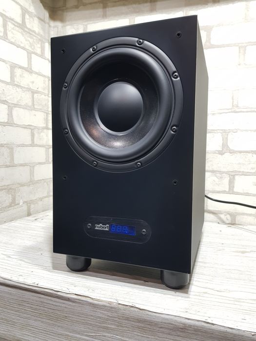 Активний сабвуфер NUBERT nuBox AW 443, потужність 160/220 Вт, б/у