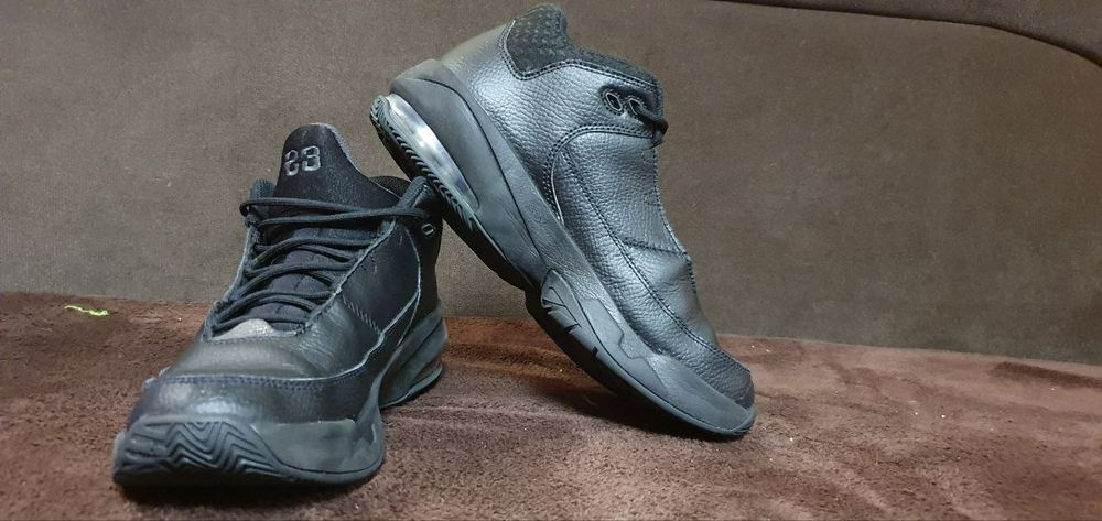 Air Jordan Max Aura 3