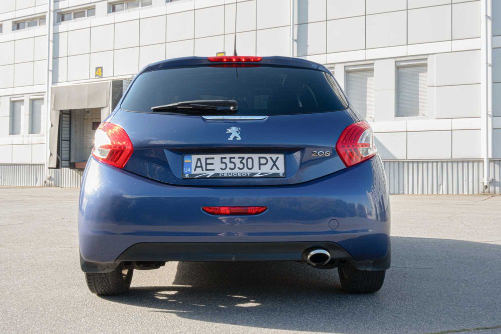 Peugeot 208 2013