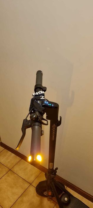 Trotinete Elétrica Segway Ninebot F2 – Quase Nova!