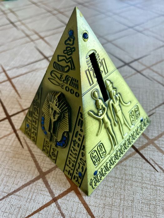 Mealheiro piramide Egito NOVO