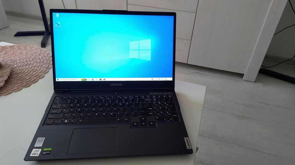 Lenovo Legion 5, GTX 1650Ti, i5-10300H, 16GB RAM, SSD512