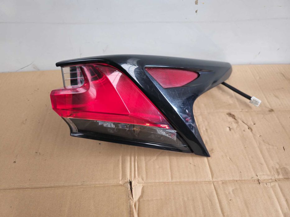 Farolim STOP direito LEXUS NX NX200T NX300H