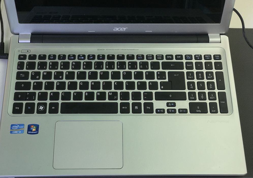 Ноутбук для навчання та роботи Acer V5