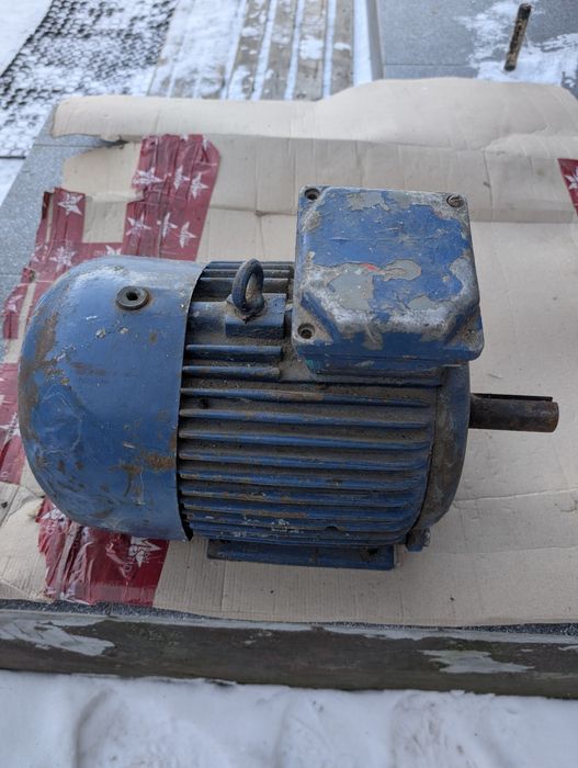 Продам електродвигун