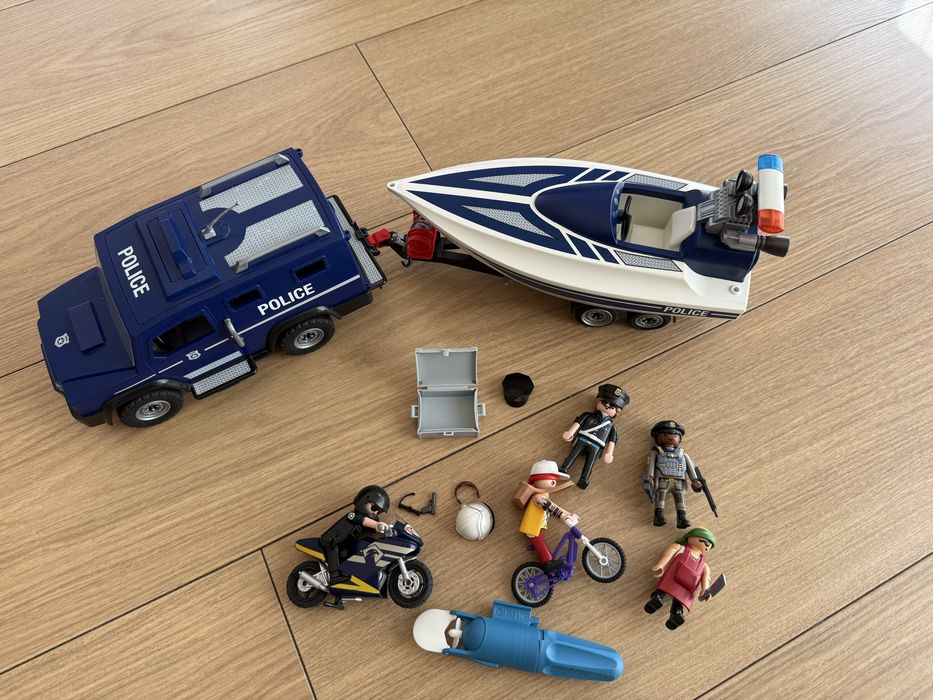 PLAYMOBIL 5187 Policja – terenówka, motorówka + motocykl, figurki