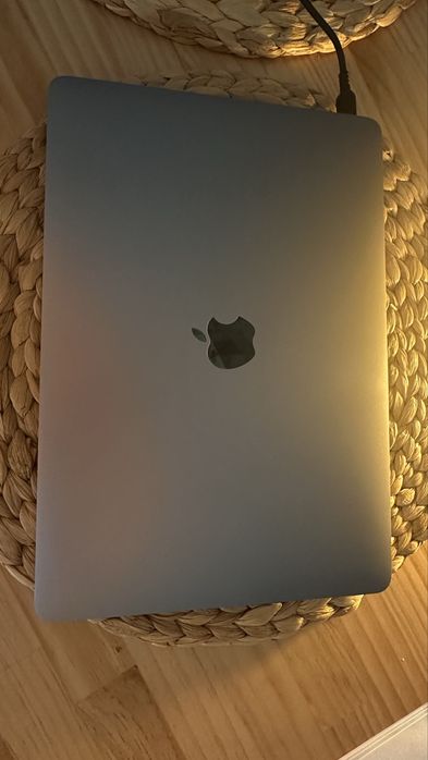 MacBook Pro 13, 2017 r. - bardzo dobry stan, 128gb
