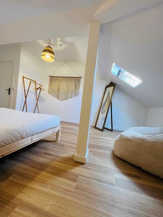 Quarto solteiro Costa da Caparica sem caução 7min praia