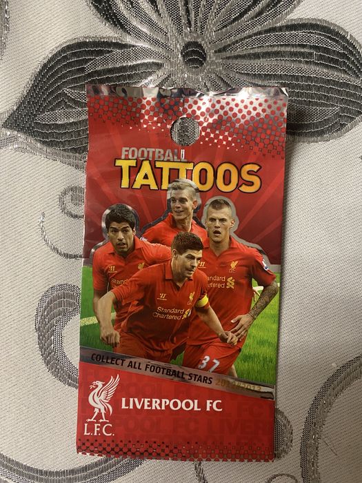 Zestaw tatuaży piłkarskich Liverpool FC – 24 paczki (sezon 2012/2013)