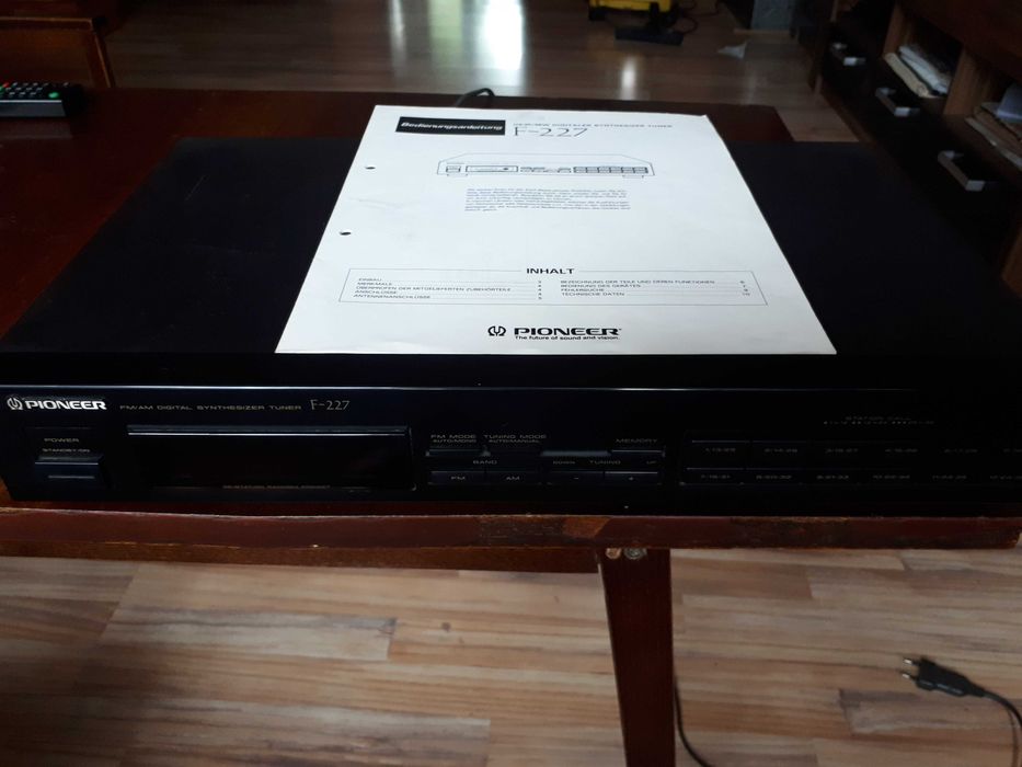 Pioneer F-227 tuner FM / AM