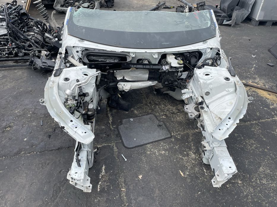 Volvo V60 II ćwiartka lewa przednia