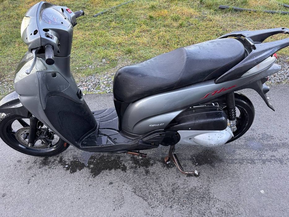 Продам Хонда sh-300