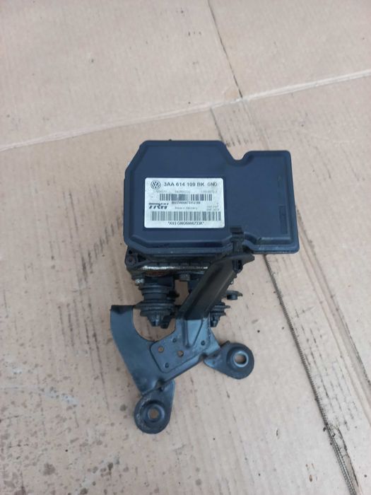 VW Passat B7 1,6 2,0 1.6 2.0  ABS Блок АБС Помпа 3AA614109BK