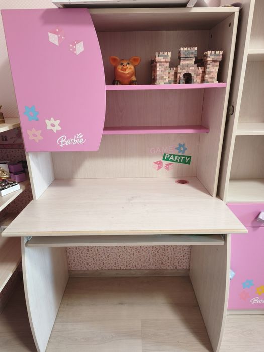 Продам комплект дитячих меблів Cilek Barbie