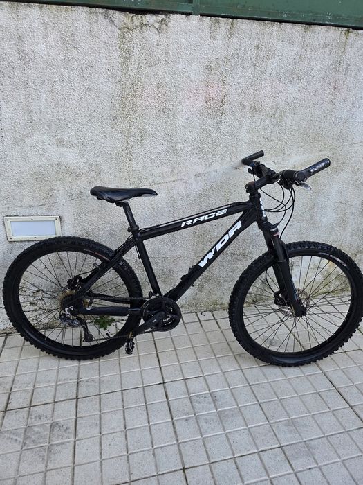 WDR Race 29” Shimano Deore / Suntour XCR – Excelente Estado
