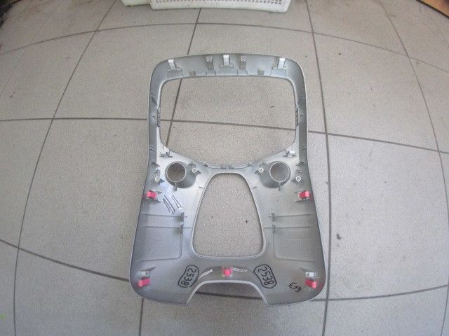 Moldura da consola central / rádio / aro PEUGEOT 108