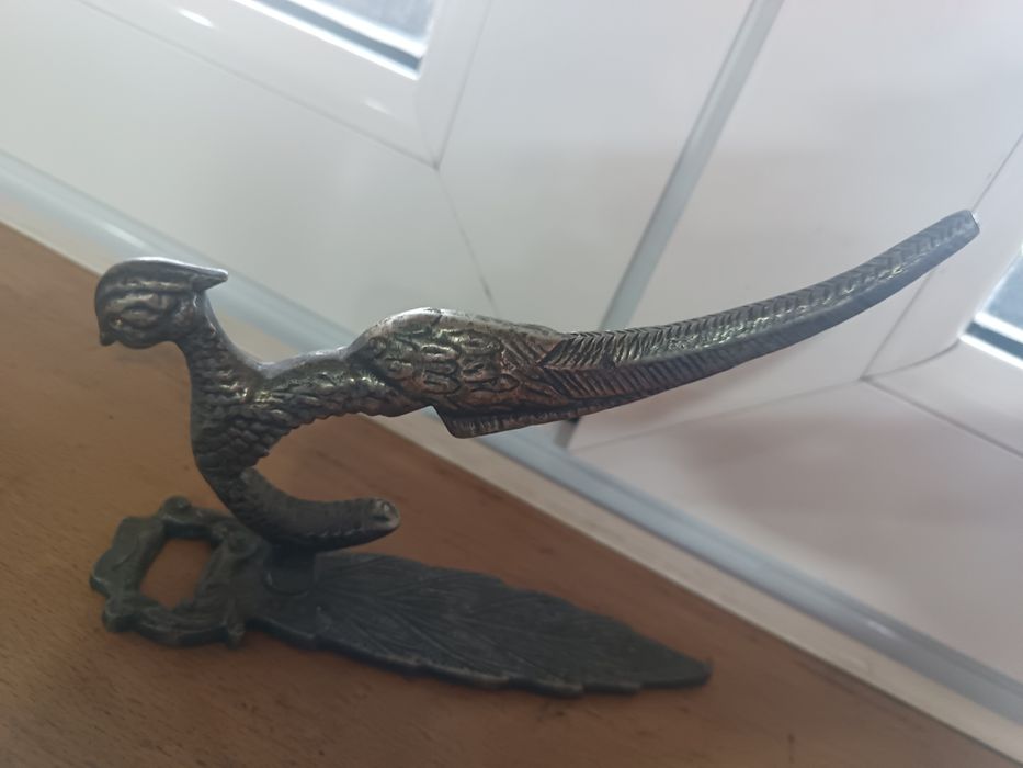 Quebra nozes em latão