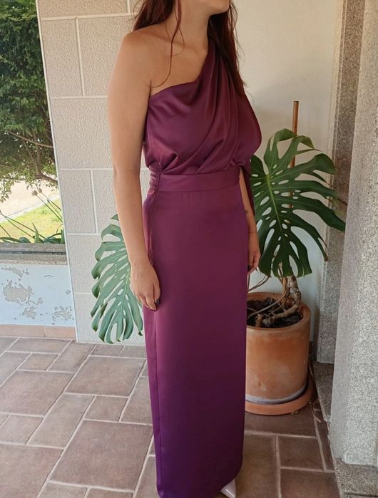 Vestido assimétrico um ombro Feversave Burgundy