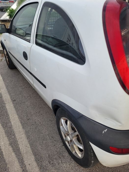 Opel Corsa 1.7 DI comercial