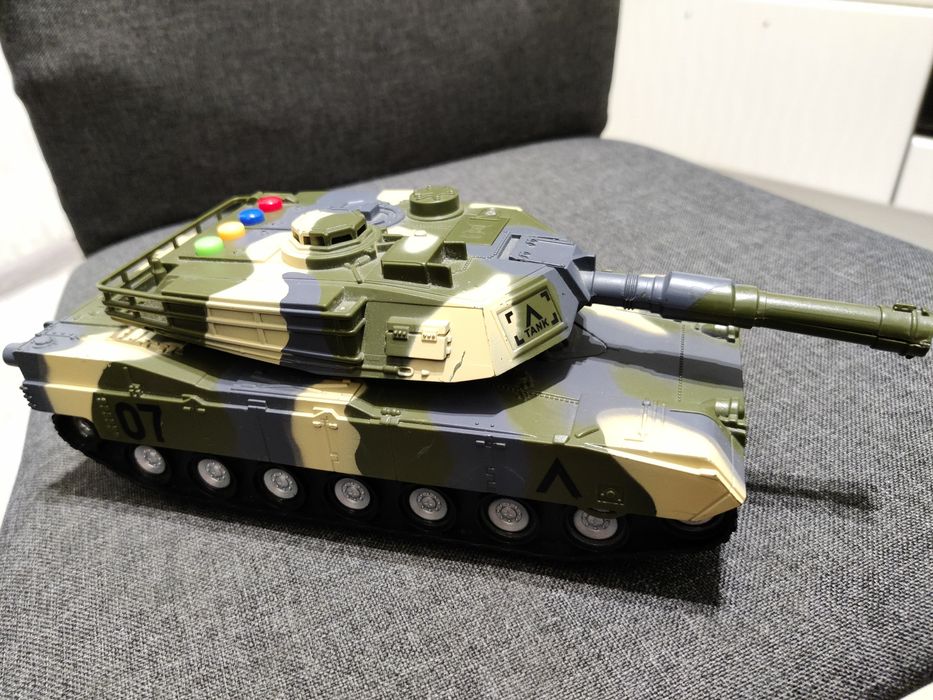 Іграшка танк 7960