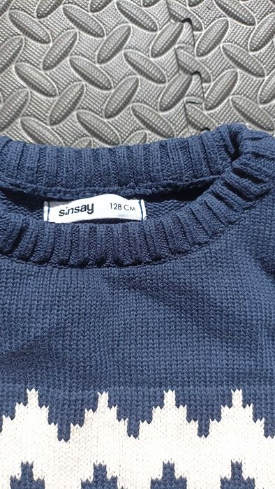 sweter świąteczny 128