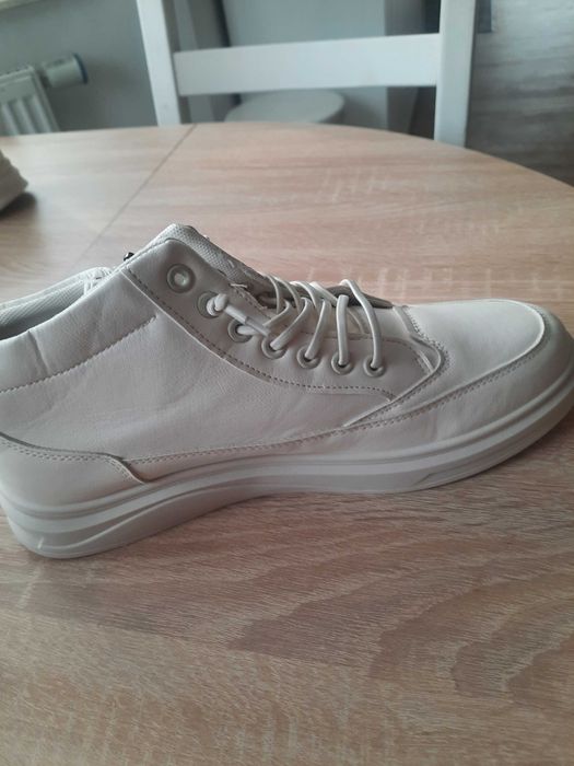 Buty męskie sportowe