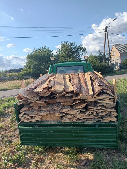 Dębina pocięta,połupana.Drewno opałowe