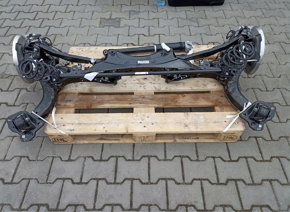 Підвіска ричаг цапфа амортизатор підрамник bmw Ix1 x1 U11