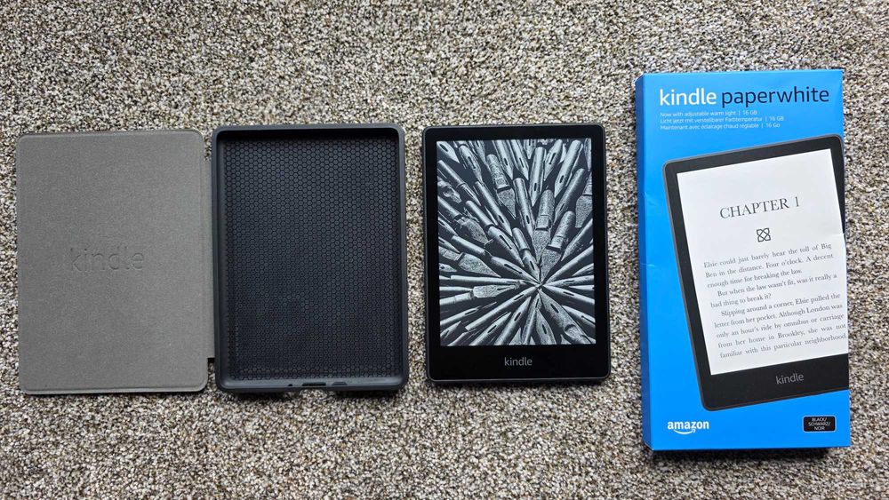 Czytnik e-booków AMAZON Kindle Paperwhite 7" etui