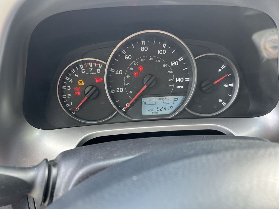 Toyota raf 4 2,4benzyn 2016