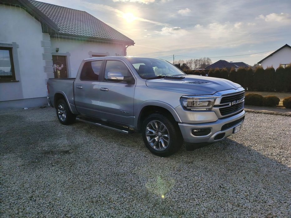 RAM 1500 | 2021/2022 | 5.7 Hemi | wersja Laramie | Super stan