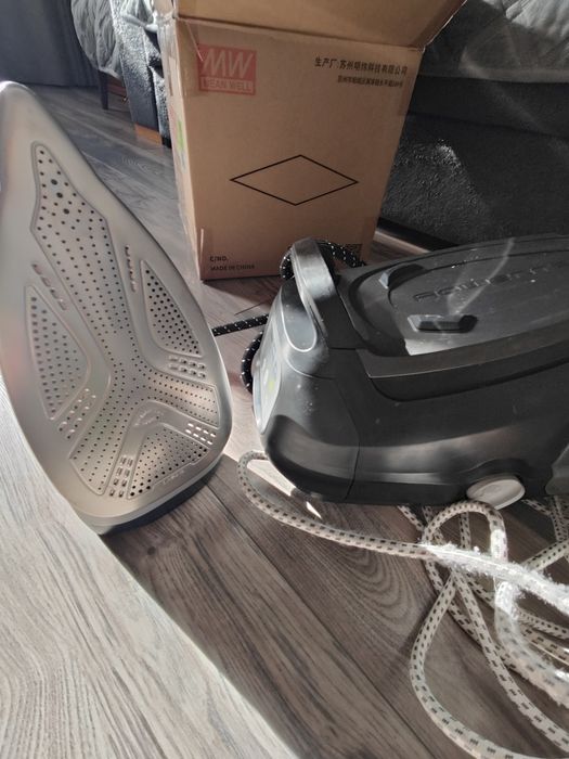 Парогенератор Rowenta Perfect Steam Pro DG8643 (Робочий, під перепайку)