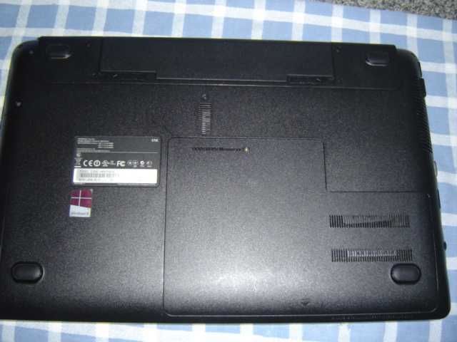 Portatil Samsung ATIV NP275E5E com ecrã Led HD (15.6) para peças