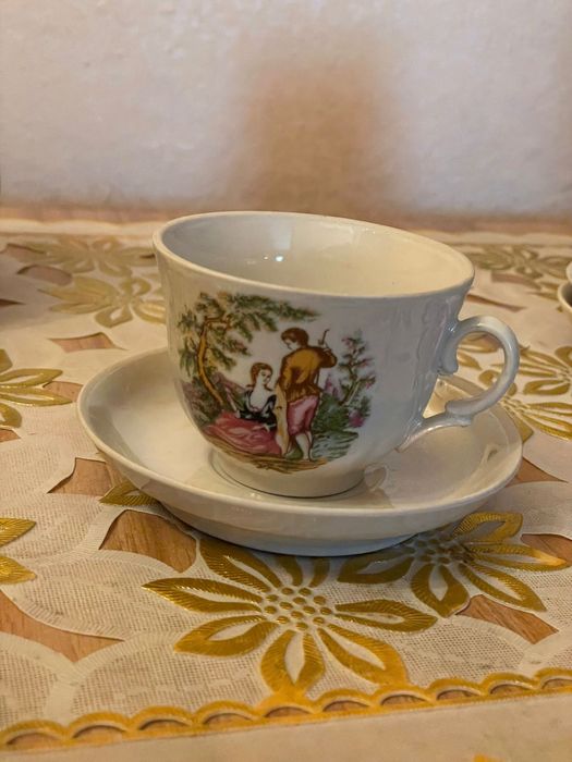 Продам сервіз старого зразку