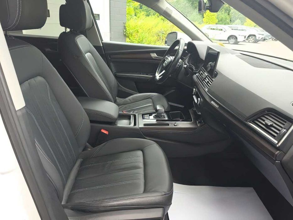Audi Q5      2022