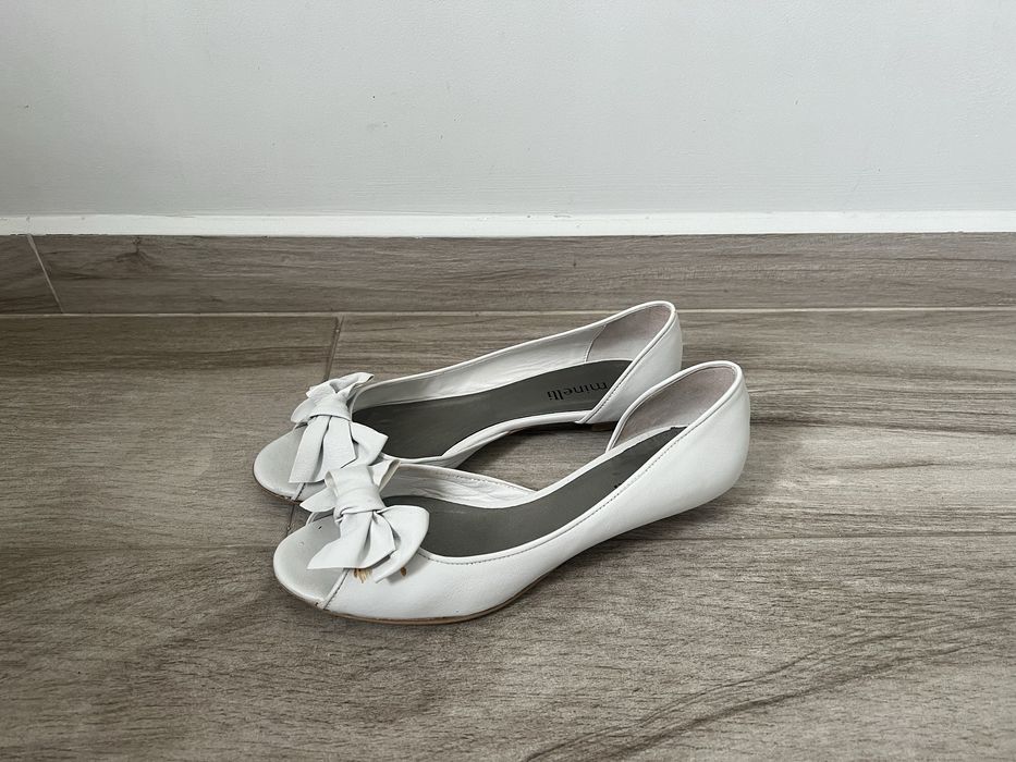 белые женские туфли\босоножки Мinelli р.38\25см  Италия